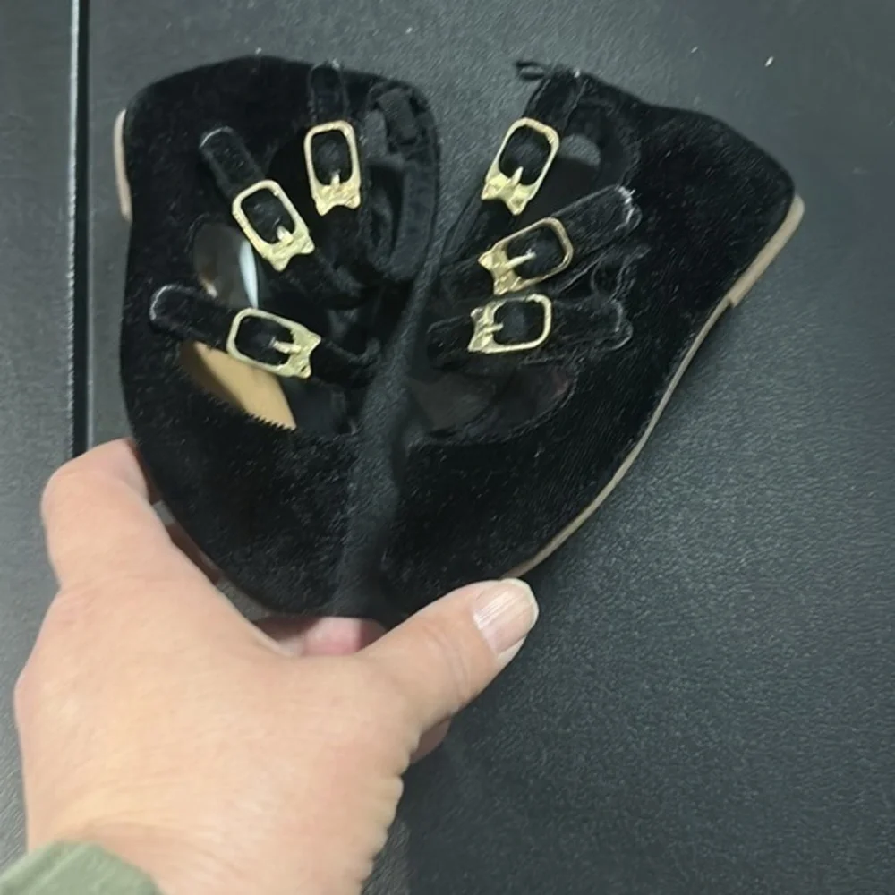 Old Navy toddler girls velvet dress shoes with gold buckles size 13 1/2